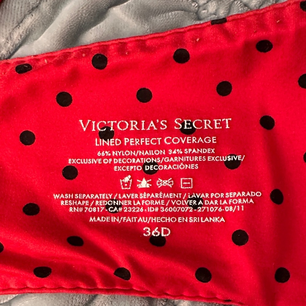 Victoria's Secret Bras (set of 4) - Picture 3 of 4